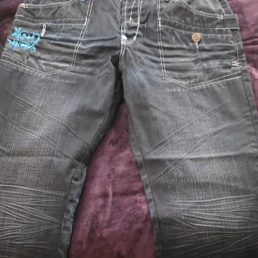 Jeans - Picture 9 of 10